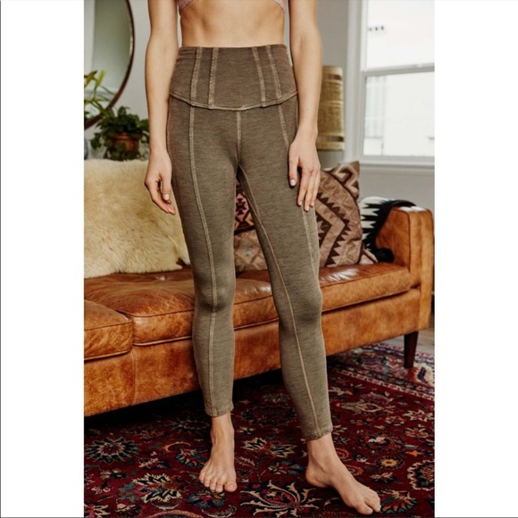 NWT FP High-Rise Ankle Length Hybrid Legging - Picture 3 of 14